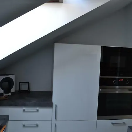 Lägenhet Apartament Mariacki Kołobrzeg
